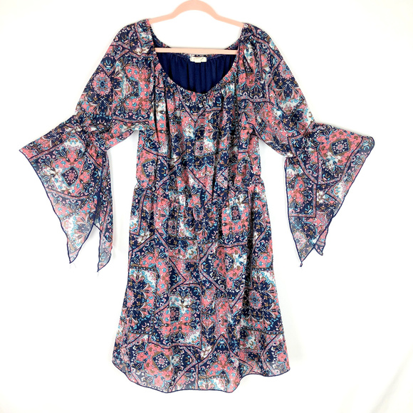 Paper Plane Dresses & Skirts - Paper Plane Floral Dress with 3/4 Bell Sleeves PS